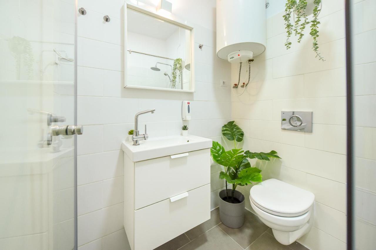 Classy Comfort - Chic Studio On Regina Elisabeta Bucarest Exterior foto